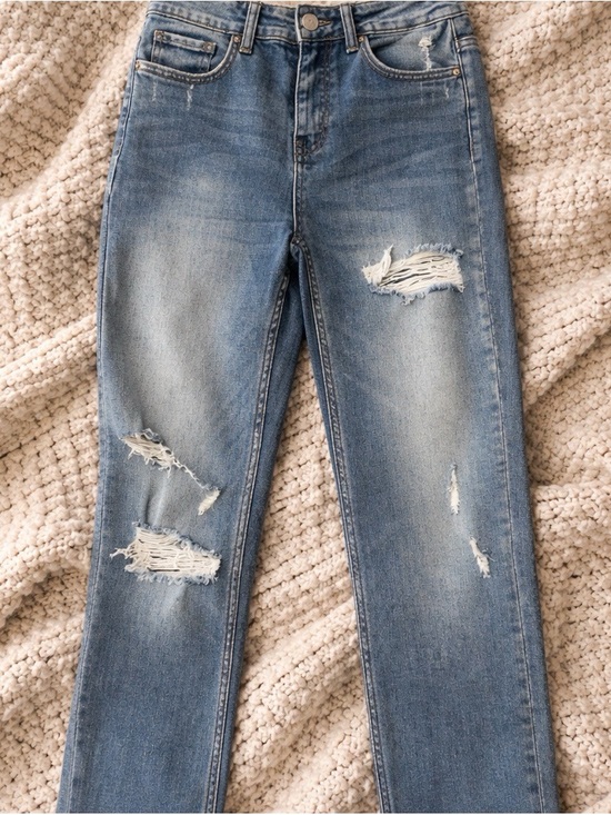 Vervet Denim - Vervet/Flying‎ Monkey Distressed Blue Jeans SZ 25w; 10.5 Rs; 16.5 Hp29” insm